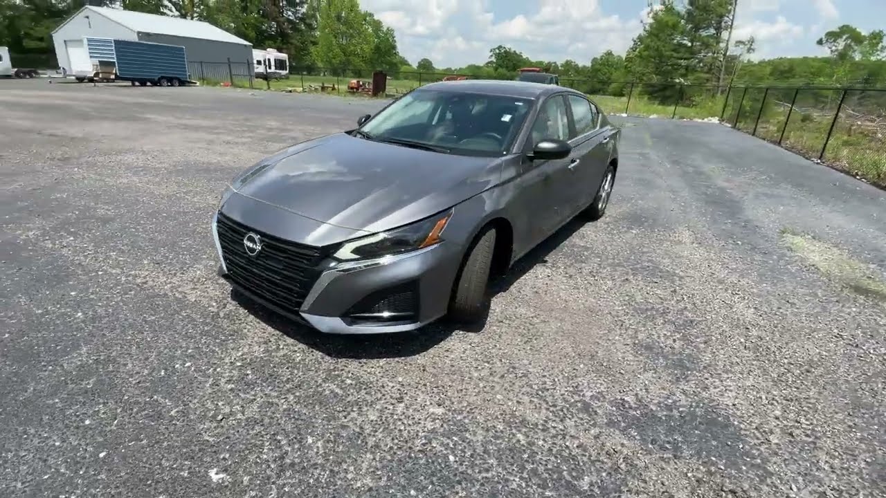 2025 Nissan Altima S Walkaround (Features, Interior, Exterior)