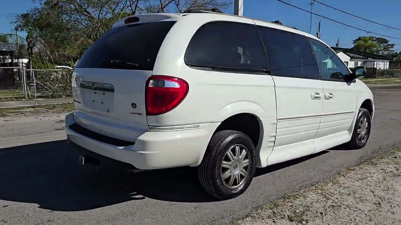 2007 chrysler town&country handicap van walk around video