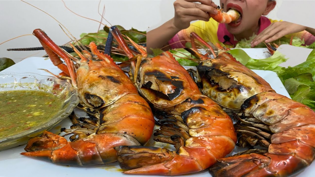 กุ้งเผา กุ้งเเม่น้ำ น้ำจิ้มรสเด็ด ขอโทษนะคะคลิปนี้อาจจะสื่อออกมาได้ไม่ดีต้องขอโทษจริงๆค่ะ30/1/2020