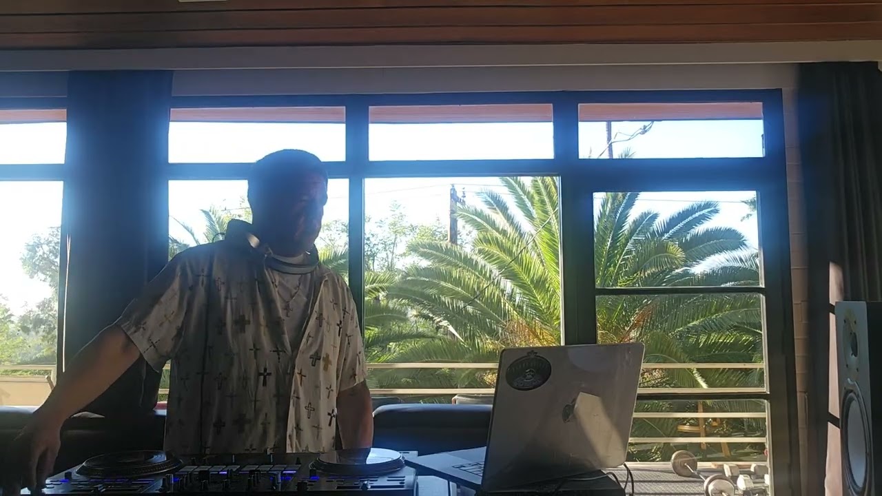 Dj SUGAR RAY  WHALE MUSIC 🌊 live mix 