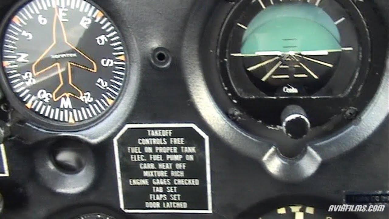 Piper Cherokee 28 140 Cockpit - takeoff and landing