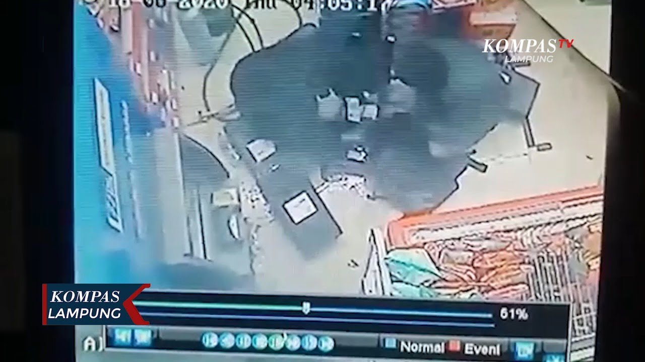 Pembobol Mesin ATM Dengan Mesin Las Kembali Terekam CCTV