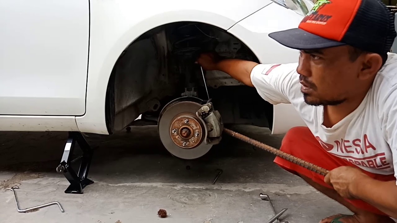 Yaris roda depan suara gluduk gluduk