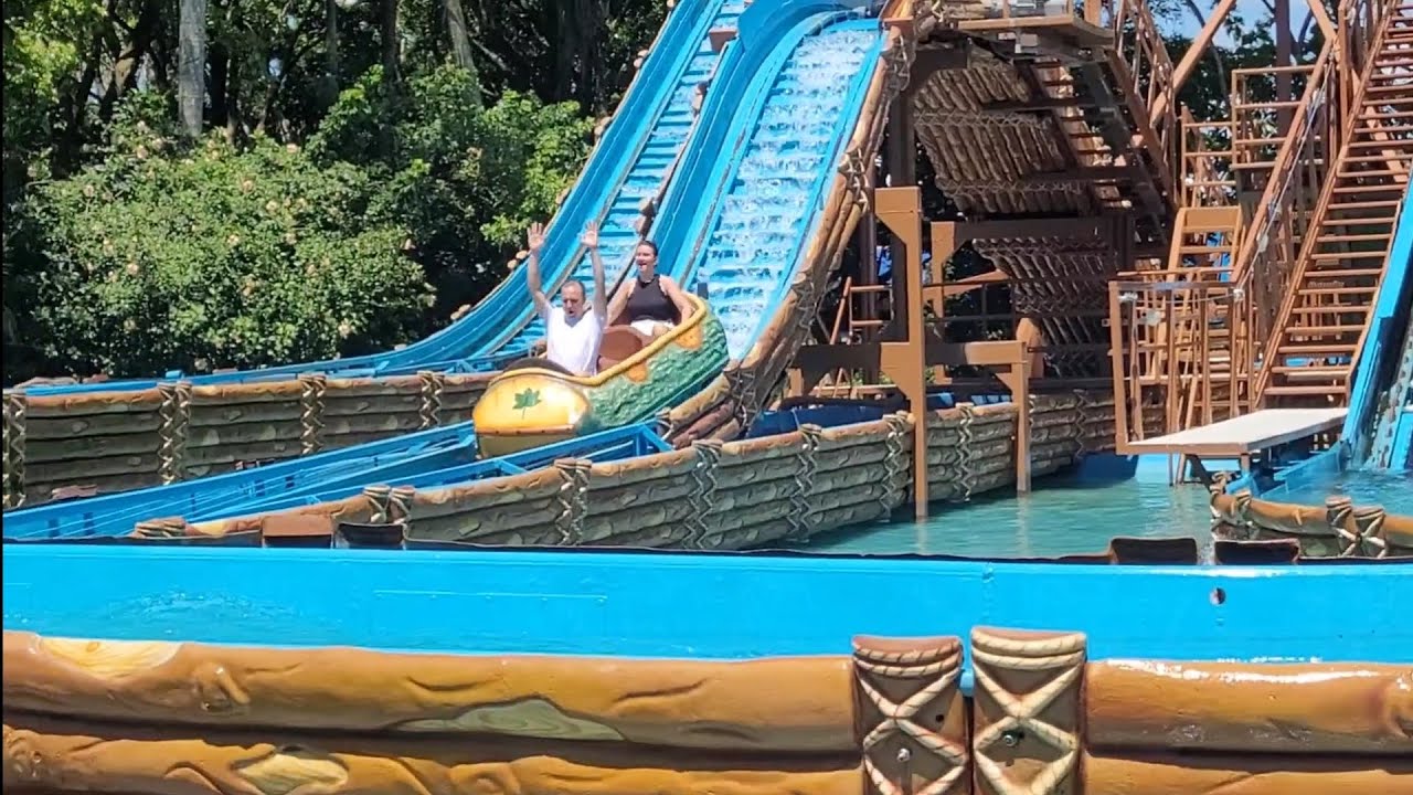 Molhando e não sendo molhado no Tchibum Beto Carrero World 