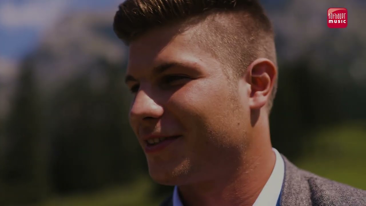 Die junge Oberlehen Musi - N' Luki seiner (Offizielles Video)