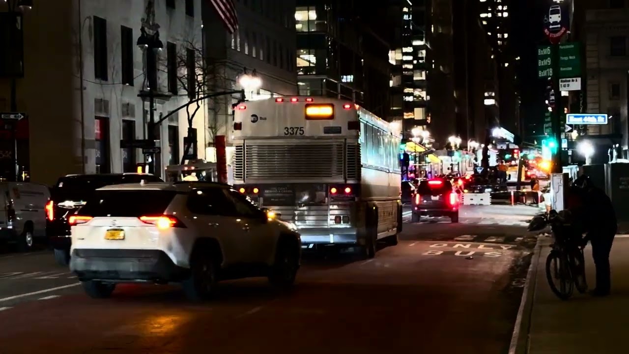 MTA Bus Company 2005-07 MCI D4500CL Commuter Coach 3375