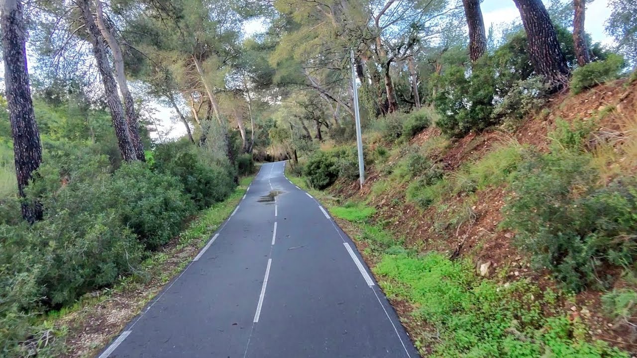 Voyage dans le sud de la France. // South of France Travel Walcking tour in the street 