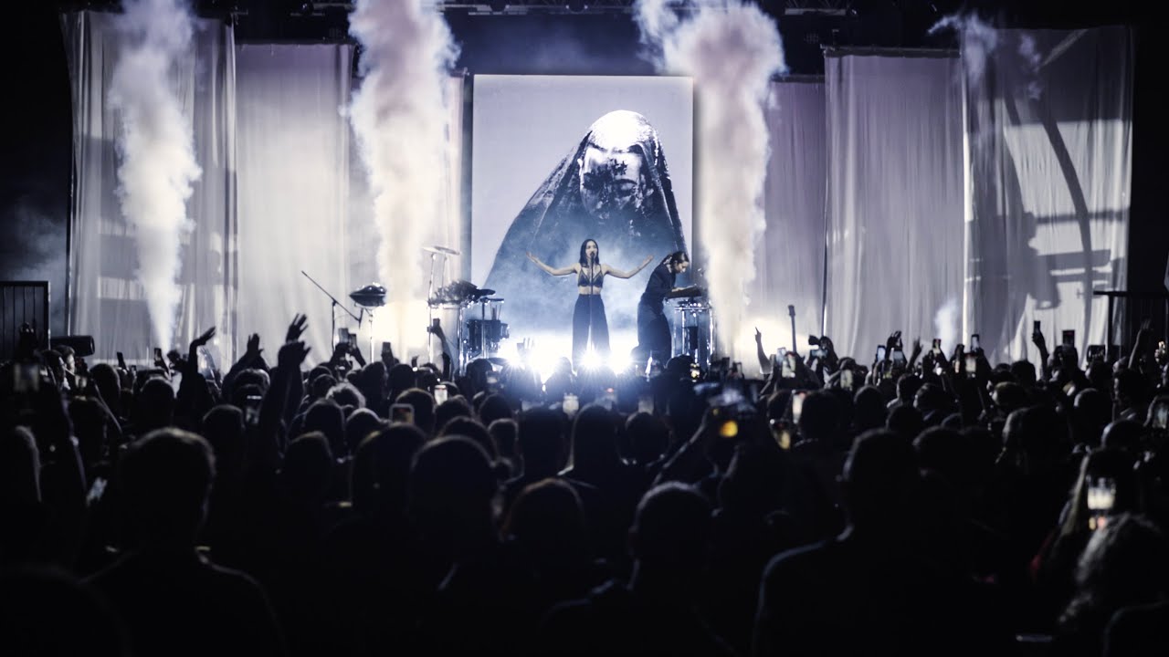 Giolì & Assia - Young Forever [Resurrection Tour] Live @Fabrique, Milan