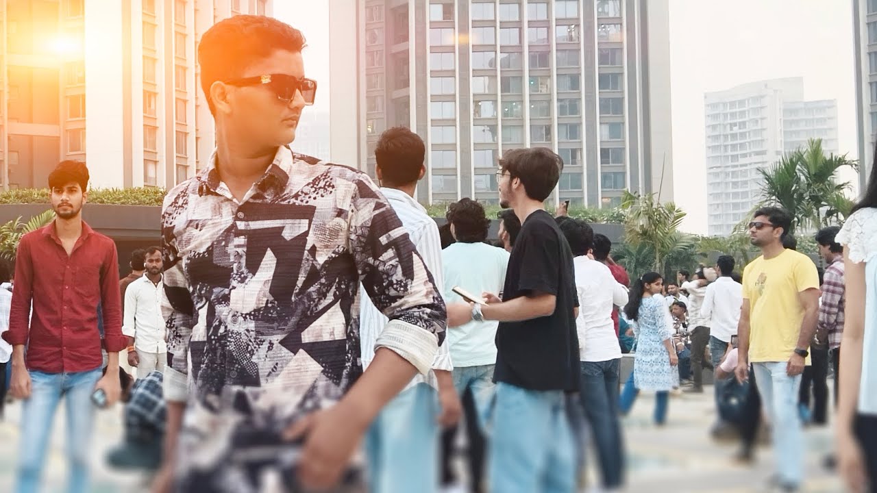 My third vlog Mumbai Dadar junction #comedy 