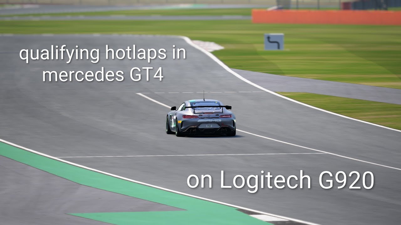 Hotlaps around Silverstone in mercedes GT4 in assetto corsa competizione 