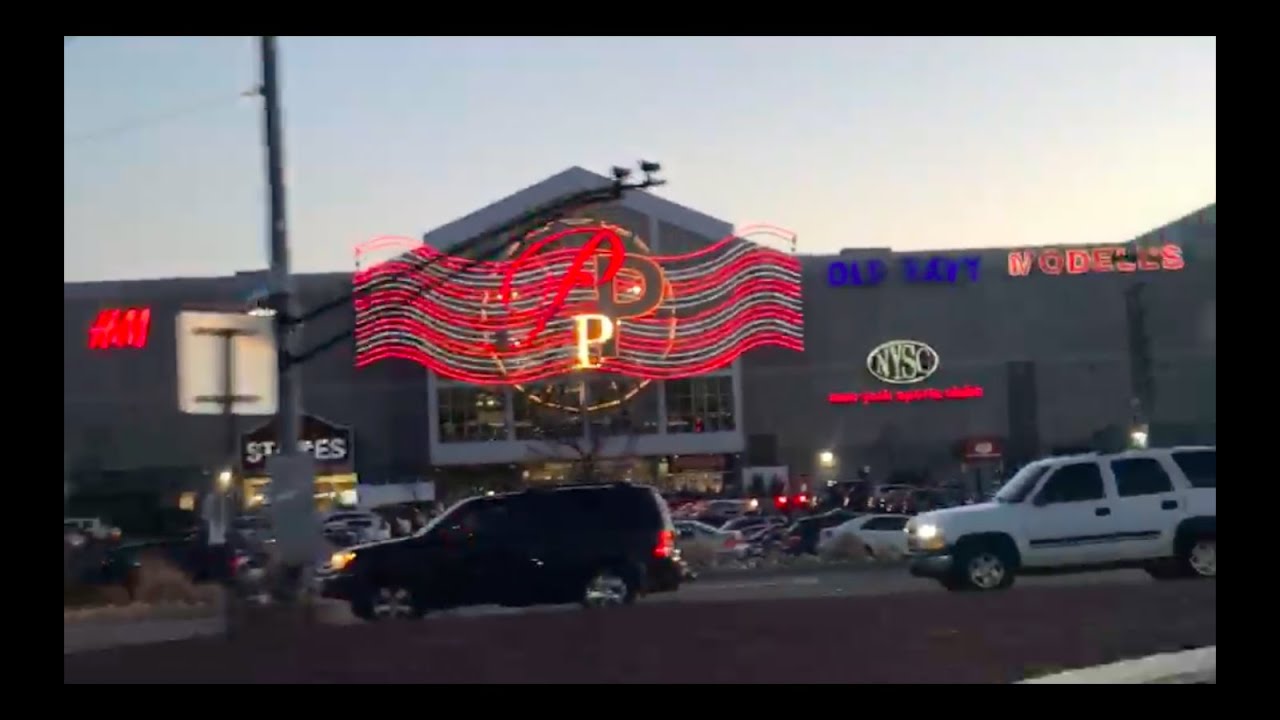 Palisades Mall in New York