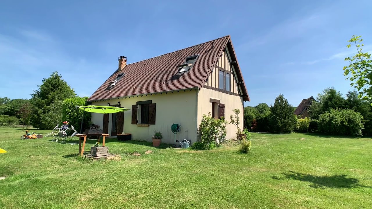 A vendre par Laforêt : MAISON NORMANDE LA VIEILLE LYRE