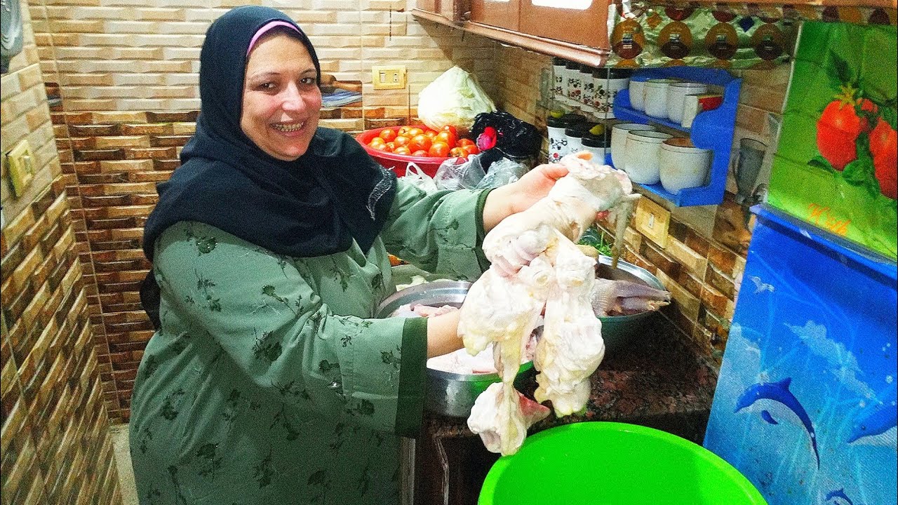 بجهز لعزومة بكرة شوفو تكاتي وتجهيزاتي وقولولي اعمل ايه كمان...وانتظرو فيديو العزومة بكرة..