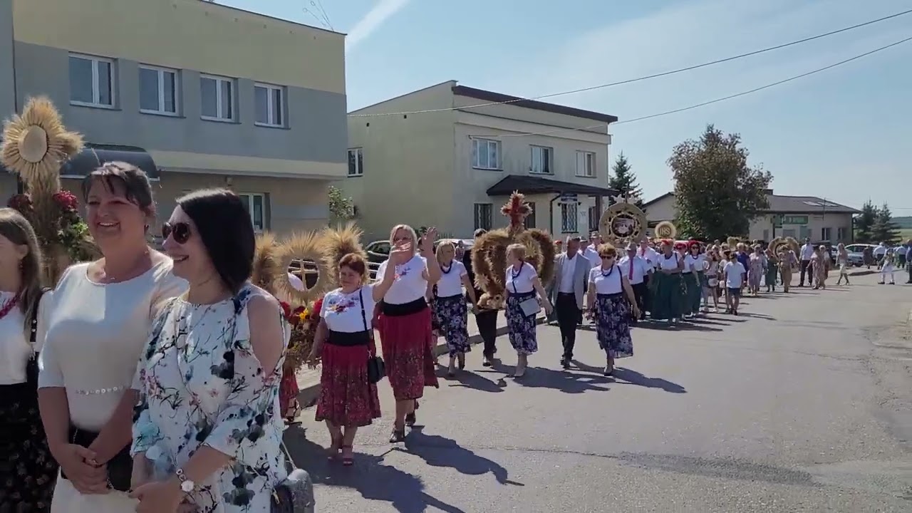 Gmina Ostrówek: Korowód dożynkowy