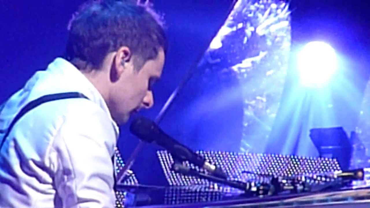 Muse - Explorers (Live - Manchester Arena, UK, Nov 2012)