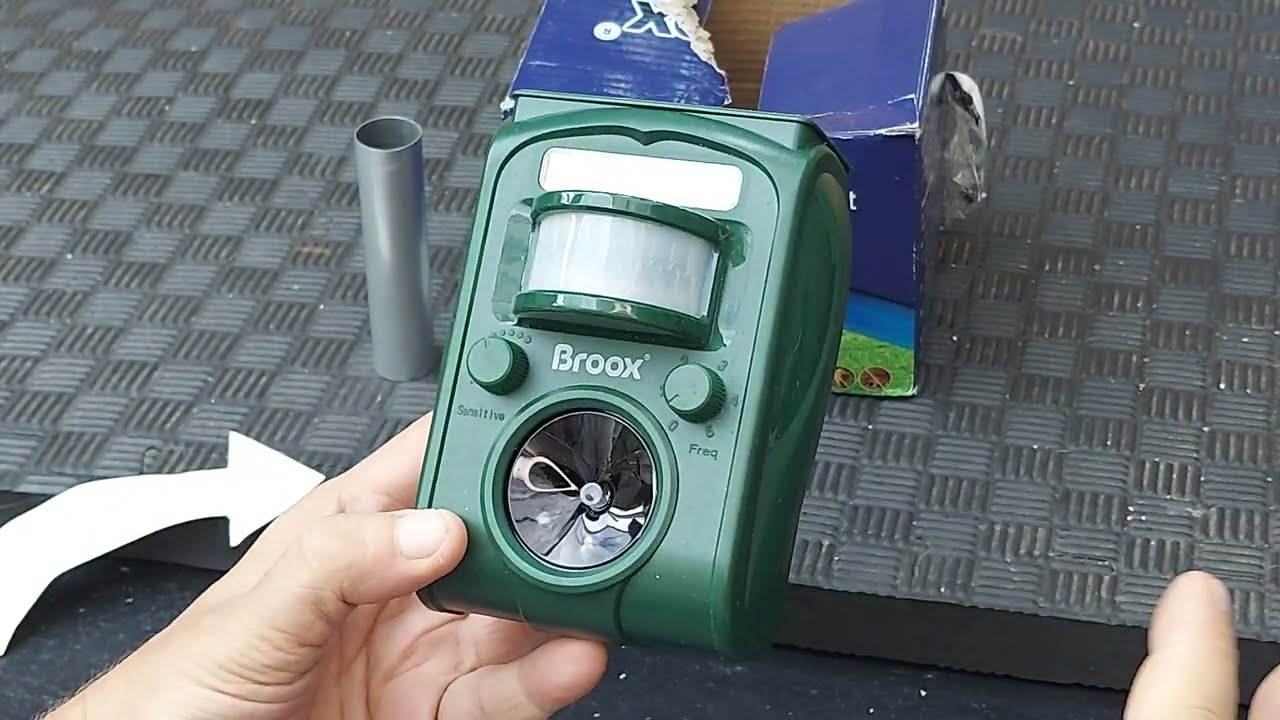 How This Solar Pest Repellent Can Be Set to Your Situation