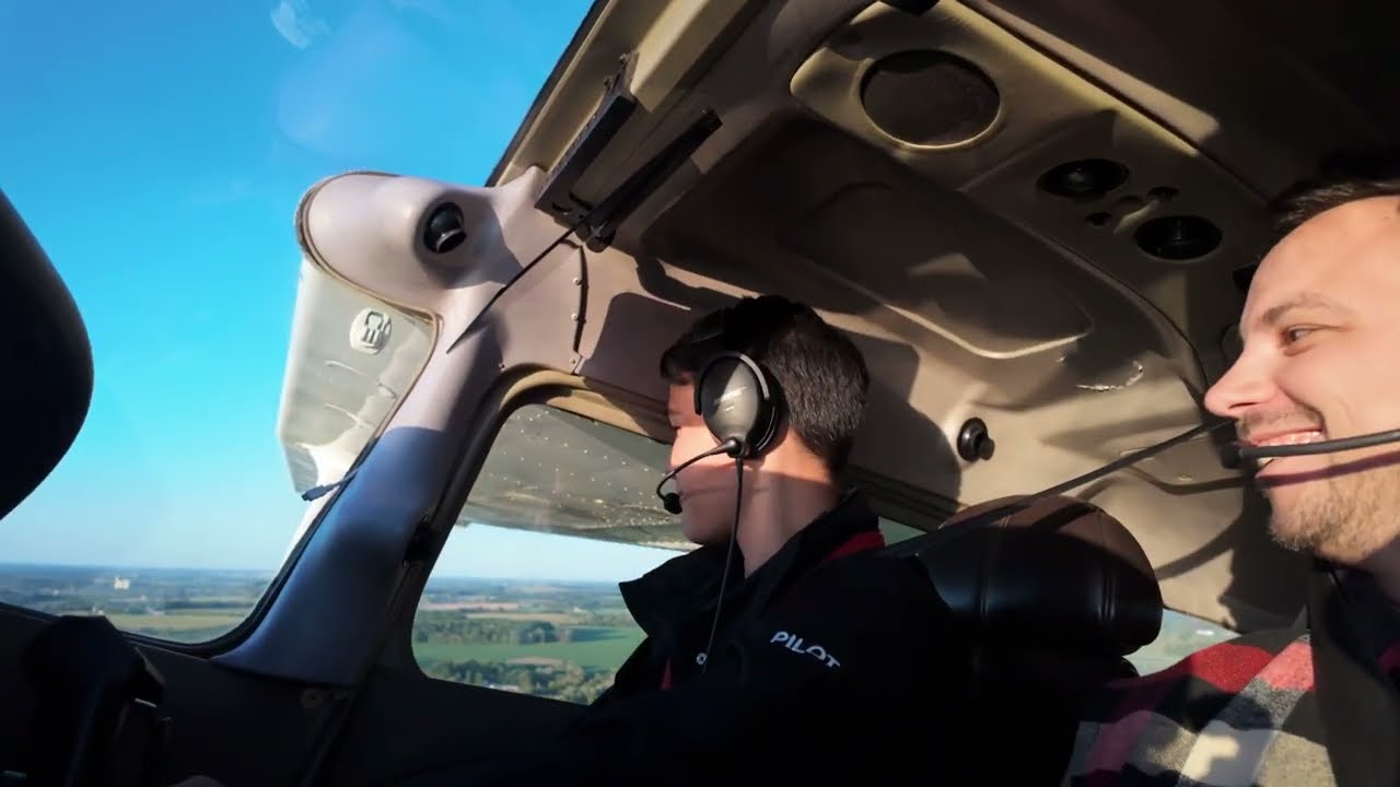 Discovery Flight: He Let Me Fly The Plane Without Hesitation