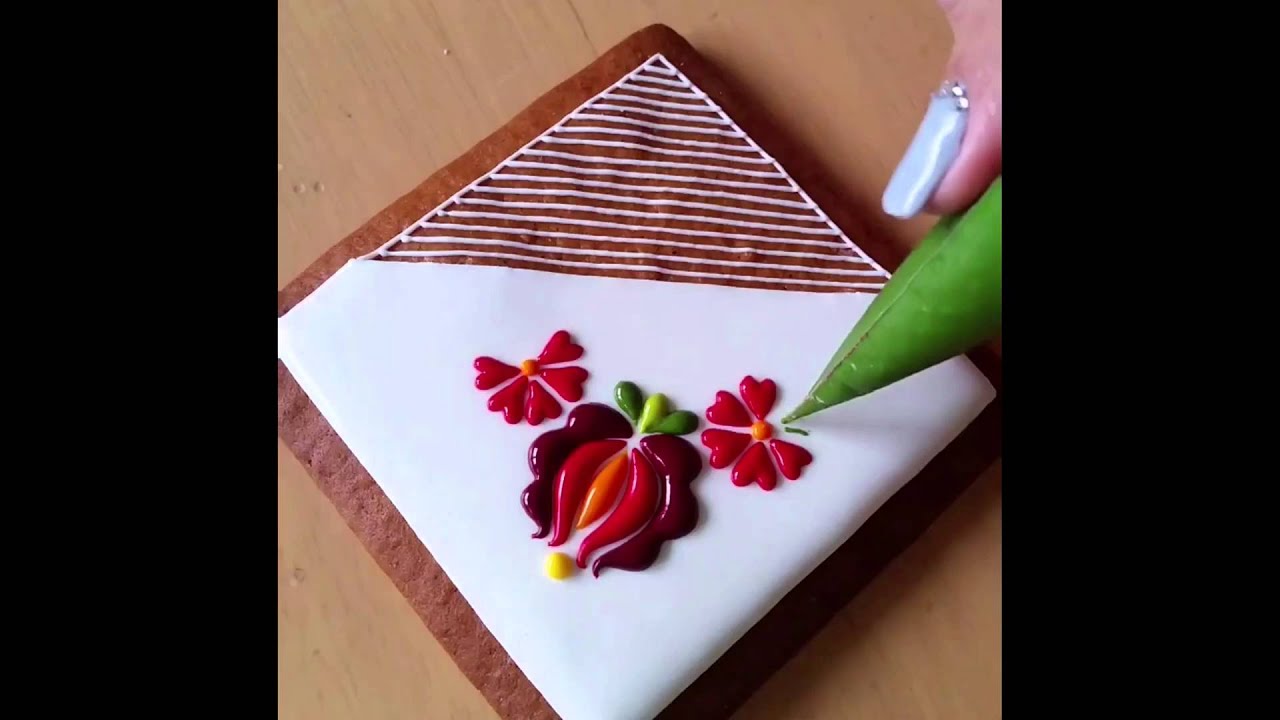 Next level cookie decorating.