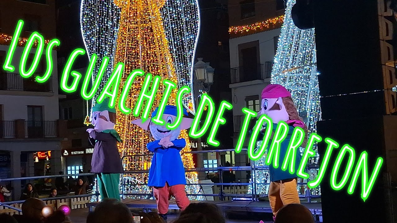 Los guachis bailan y cantan en la plaza mayor de torrejon 2024