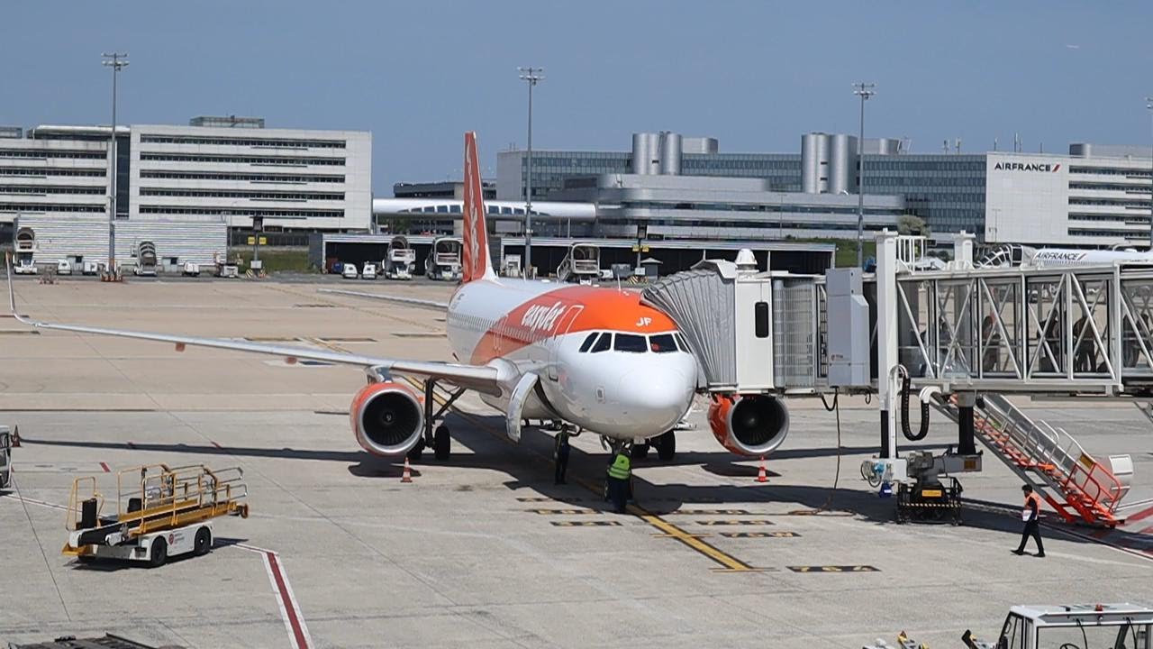 FLIGHT EASYJET | PARIS CDG - NAPLES  CAPODICHINO | AIRBUS A 320 | CLASS ECONOMY