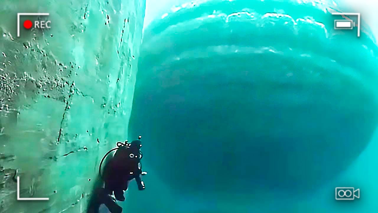 Huge Miles Long Structure Has Been Detected Moving On The Ocean Floor
