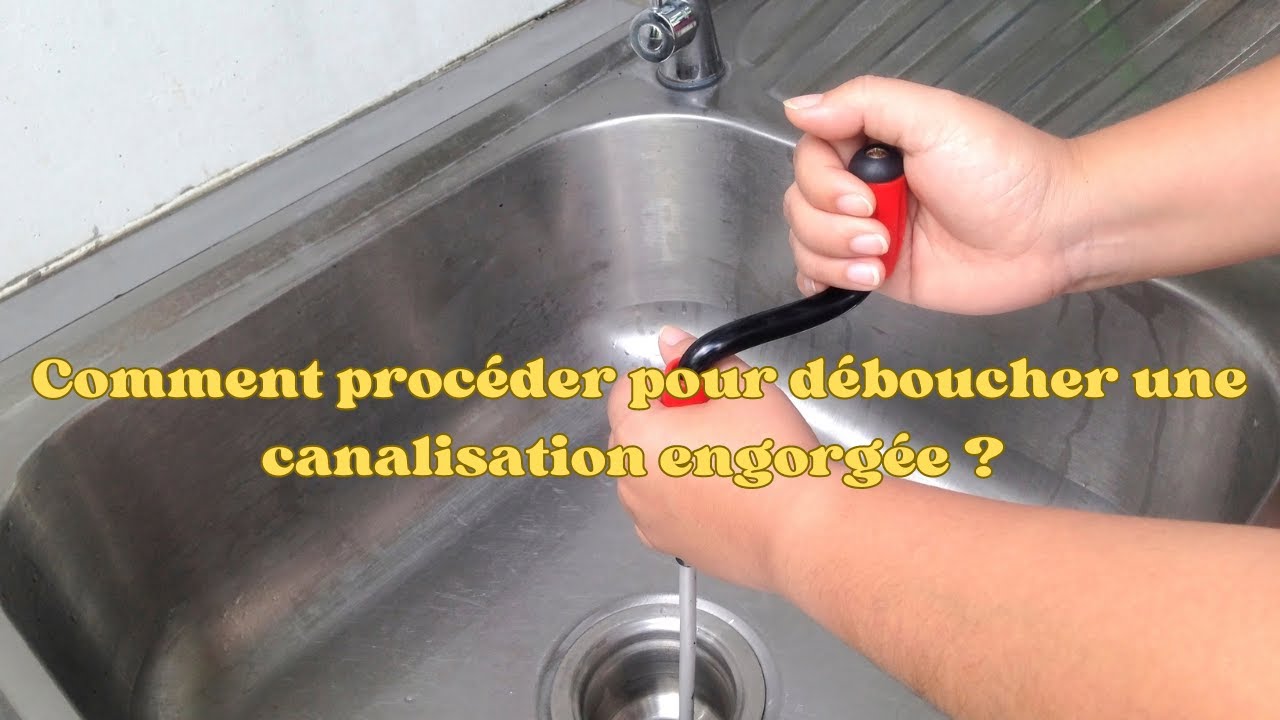 Comment procéder pour déboucher une canalisation engorgée ?