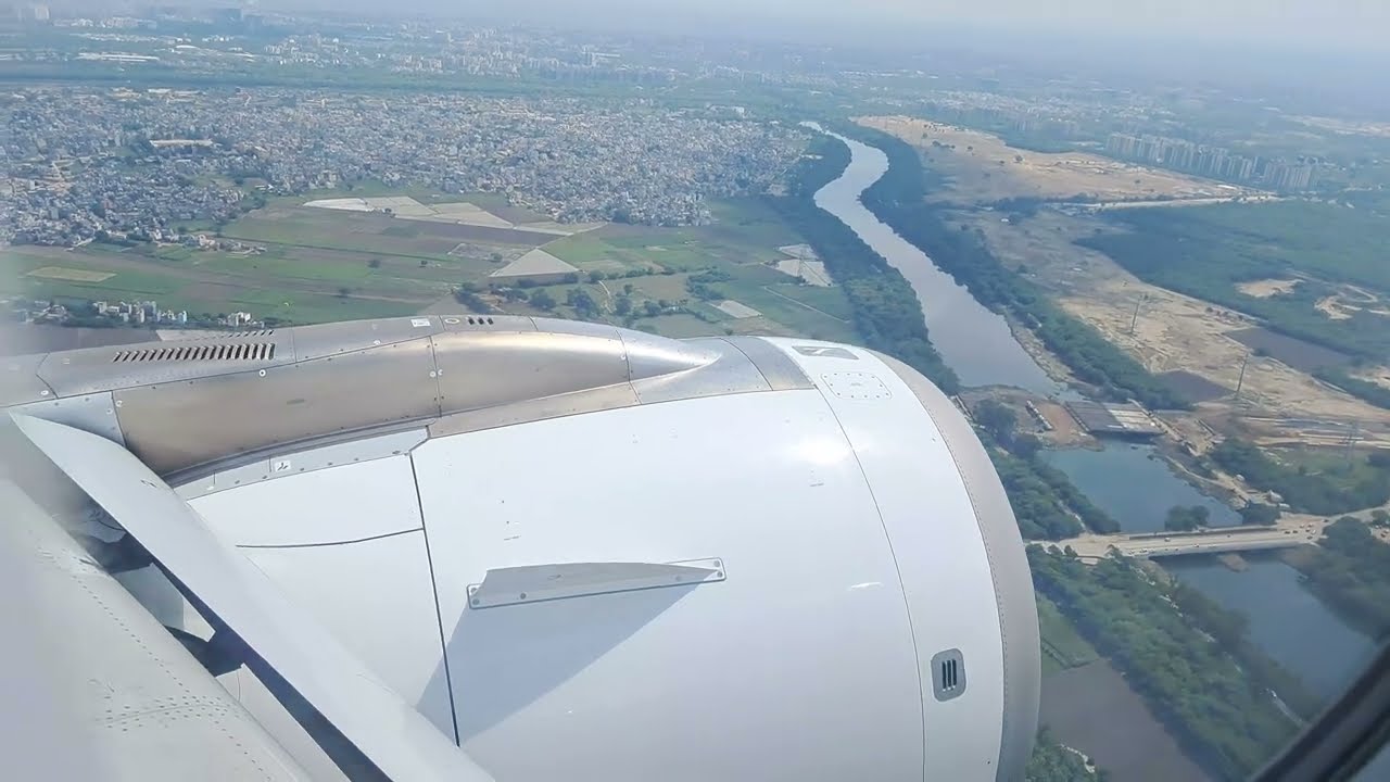 Flight landing at IGI Delhi Airport