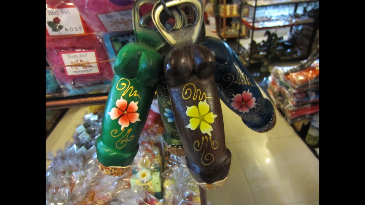 Ubud Art Market, Jalan Hanoman and delicious Lumpia
