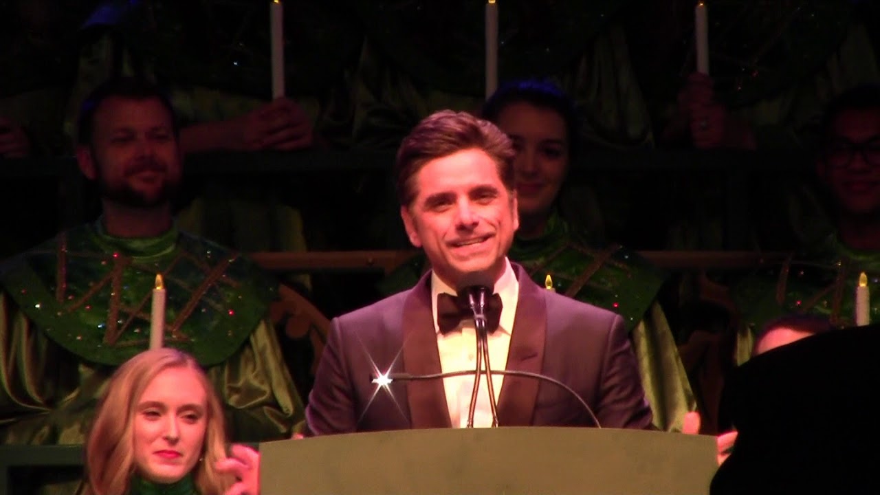 Epcot Candlelight Processional John Stamos Dec. 1st 2018 5:00pm 🧚 Pixie Dust Adventures