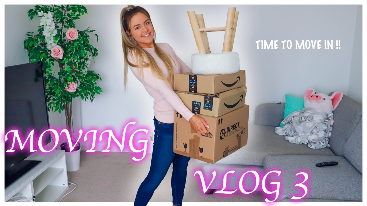 Moving Vlog 3 - Moving In To Our New House