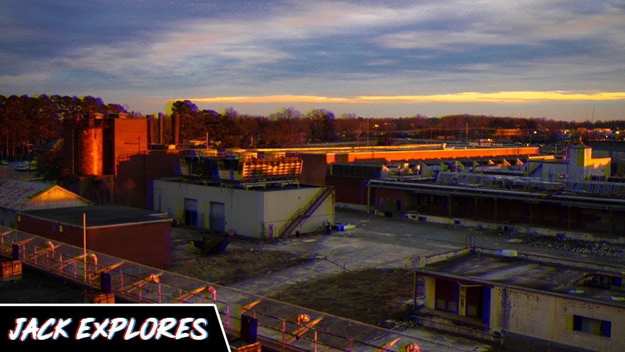 Exploring an Abandoned 1940s World War 2 Historic Missile Factory!