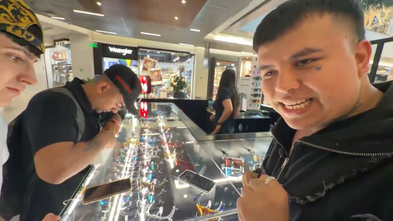 JONGOTTI IRL COSTANERA CENTER 