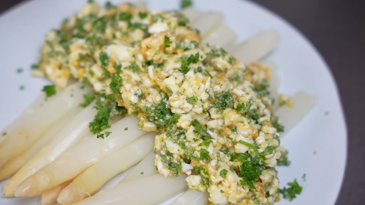 The Belgian classic asparagus in the best way!