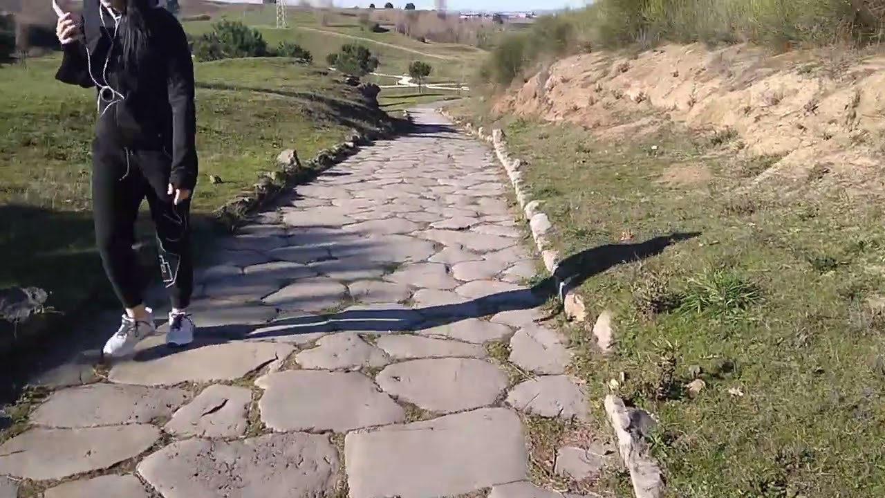 Basolato romano nel parco di Ponte di Nona RM