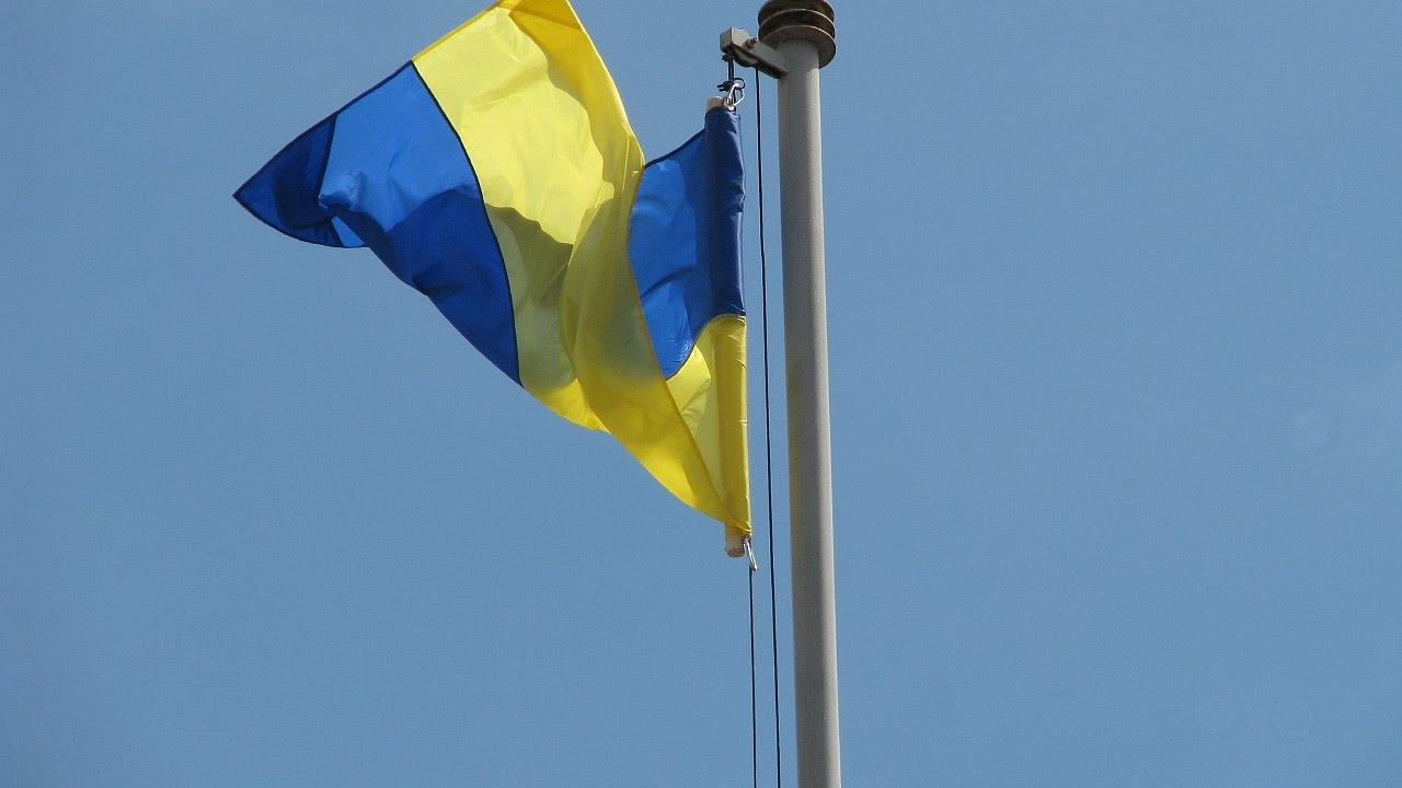 Урочиста церемонія підняття Державного Прапора України та Прапора Європейського Союзу