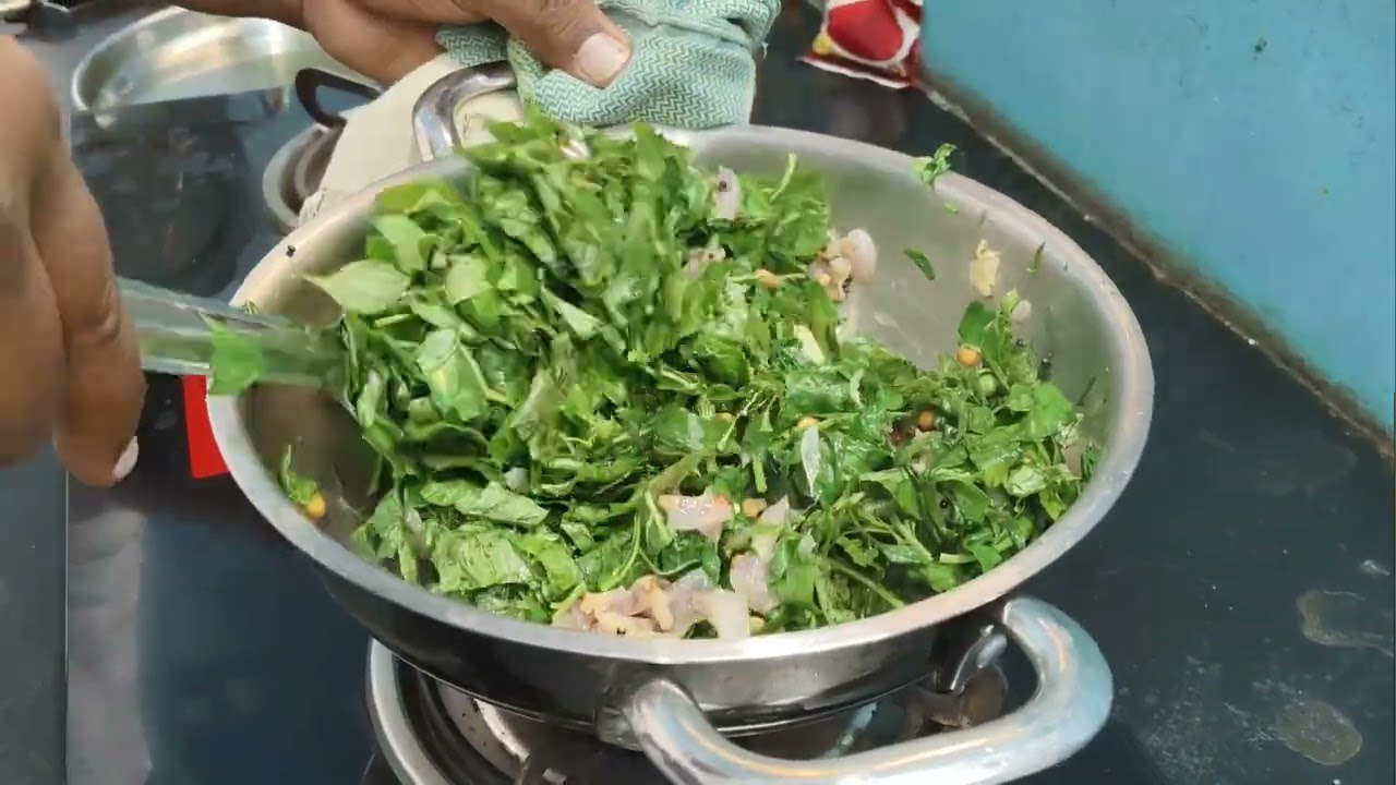 மணத்தக்காளி கீரை பொரியல்
