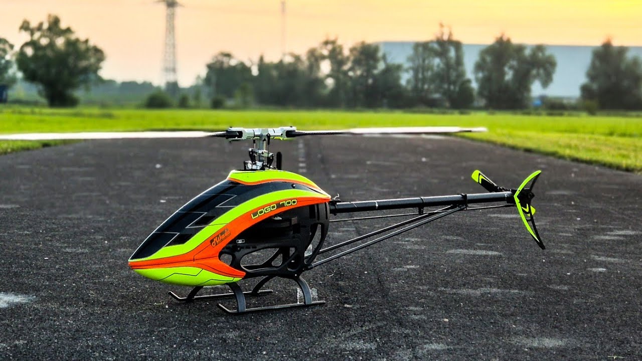 Logo 700 | practice evening flight | Valentin Fiorese