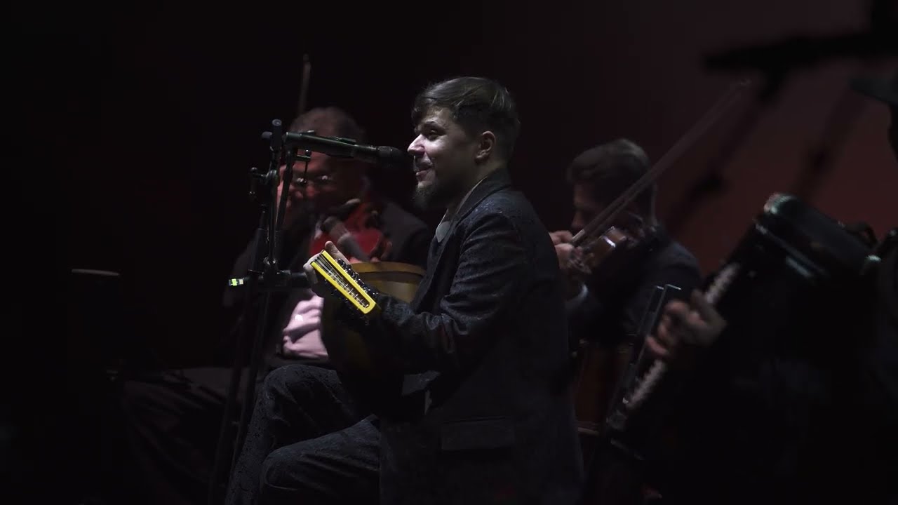 Simion Bogdan-Mihai - Colindai v&acirc;lceaua toată