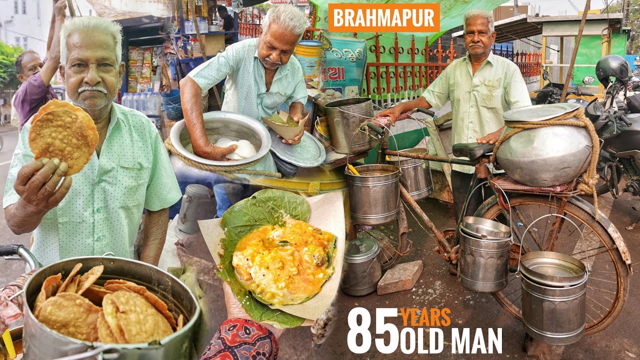 Cycle Idli | 85 Years Hardworking Old Man Selling Brahmapuria Breakfast | Street Food India