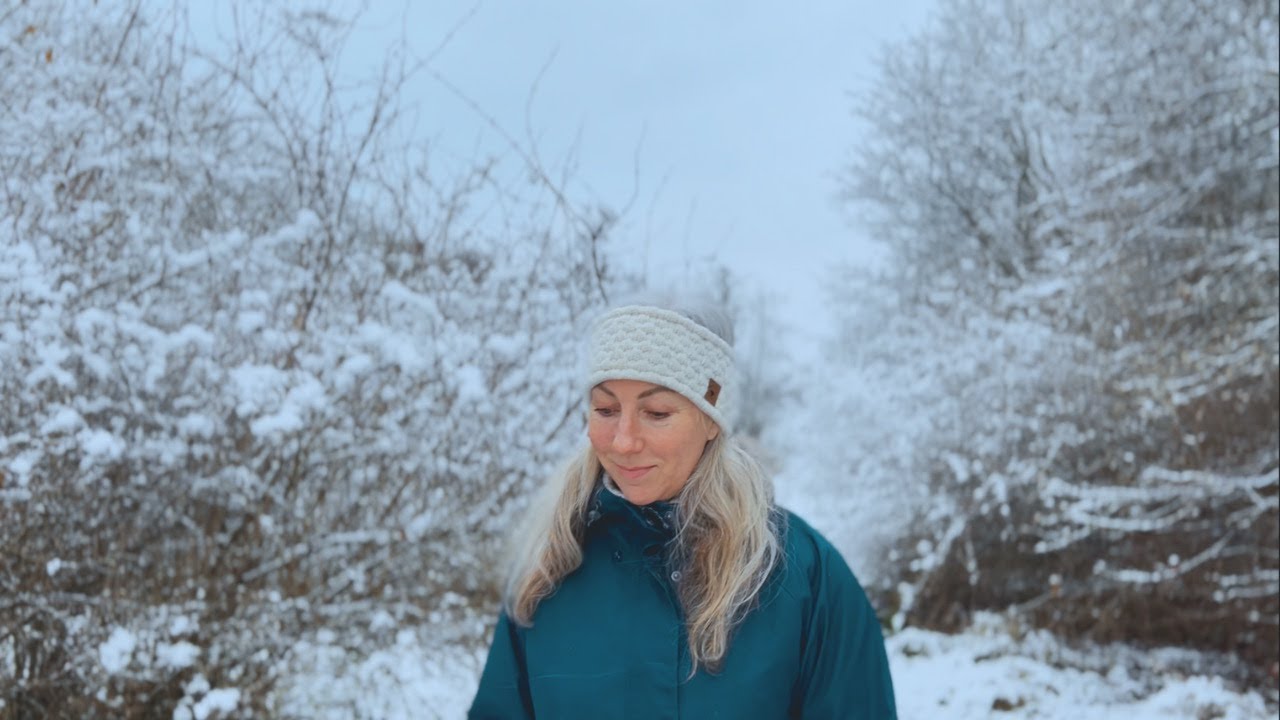 Trying to cultivate gratitude & accept what is (+ loving the snow)