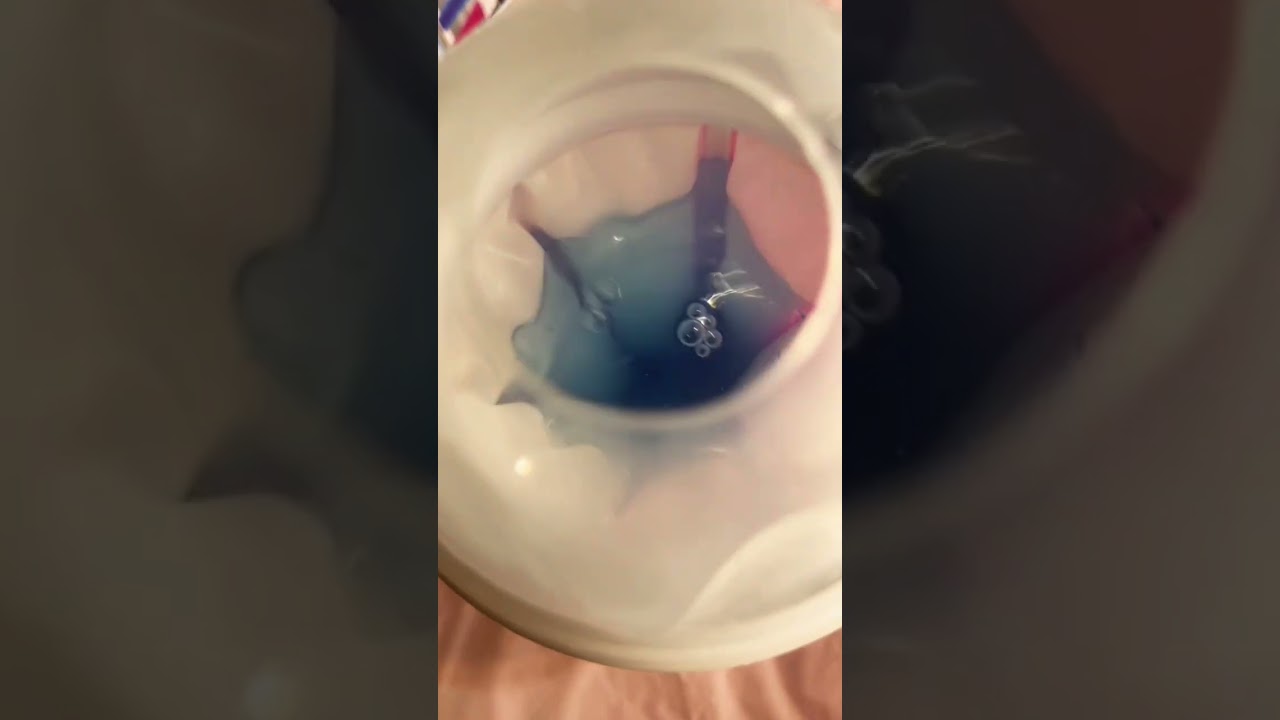 OMG! It Worked! Frozen Magic Squeeze Cup