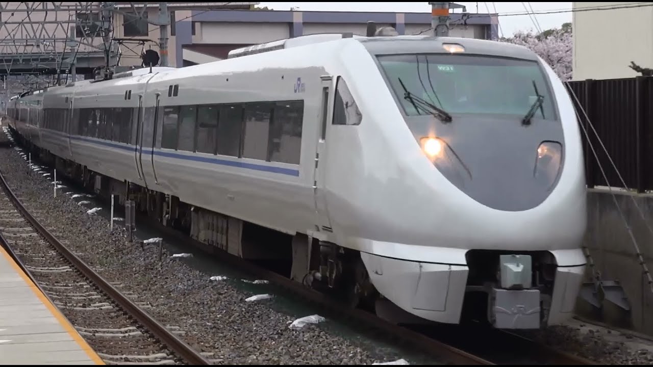 特急サンダーバード 島本駅を高速通過！！