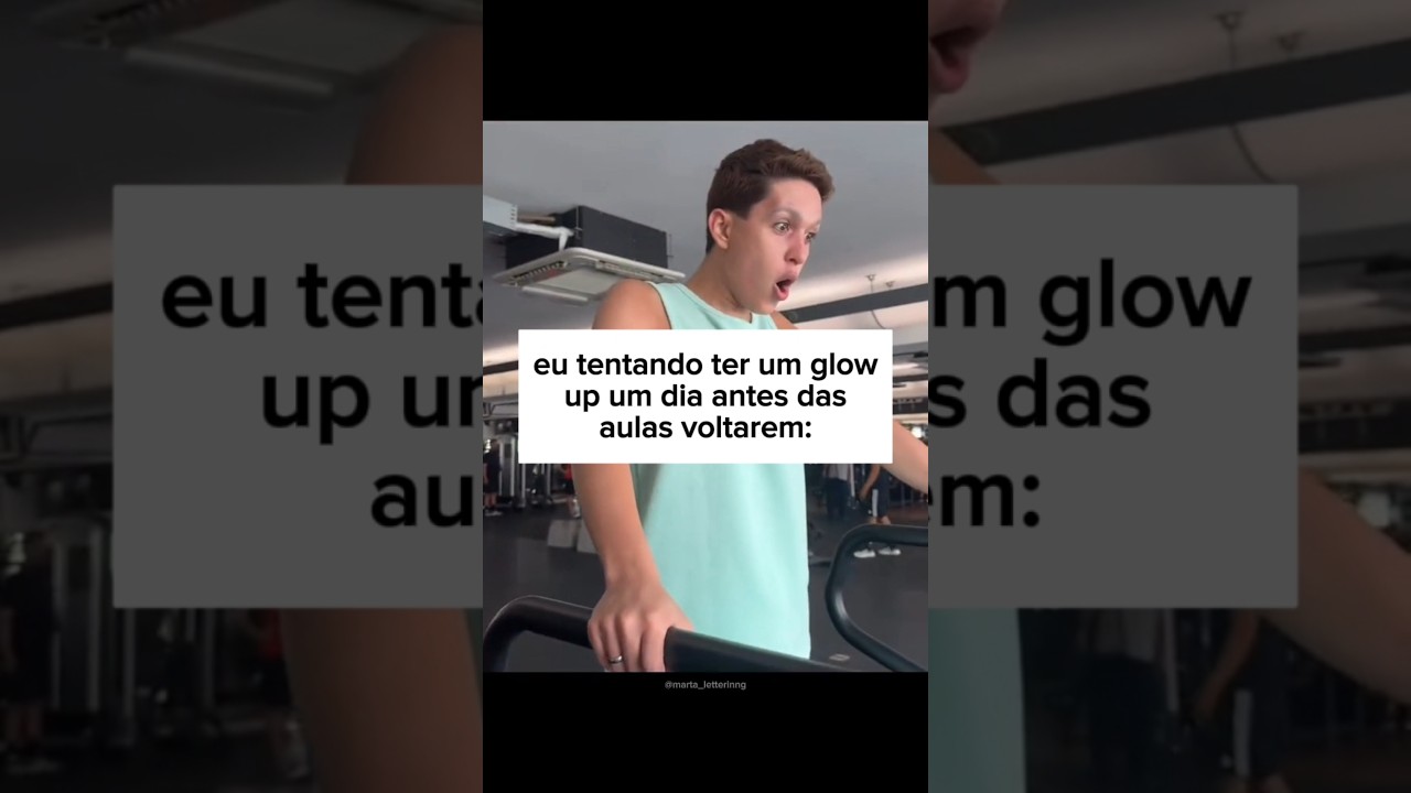 Eu tentando ter um glow up um dia antes das aulas voltarem...