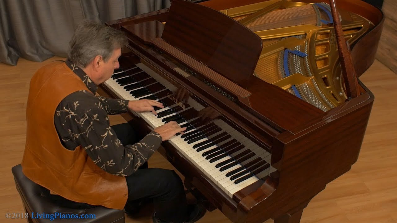 Рояль Bluthner Model 6 продаётся в интернет-магазине Living Pianos