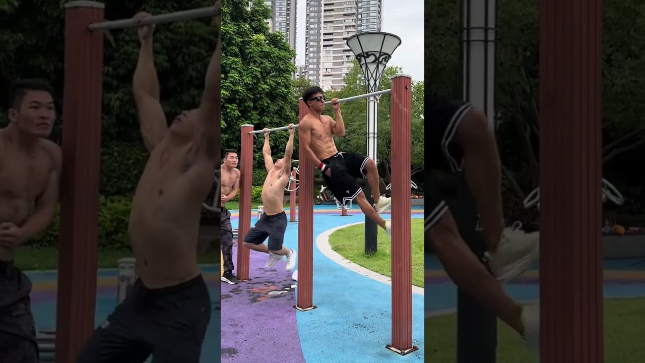 Outdoor sports bare hands exercise routine exercise