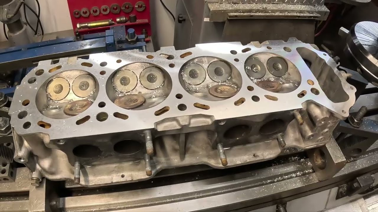 Milling a Nissan 3 valve head