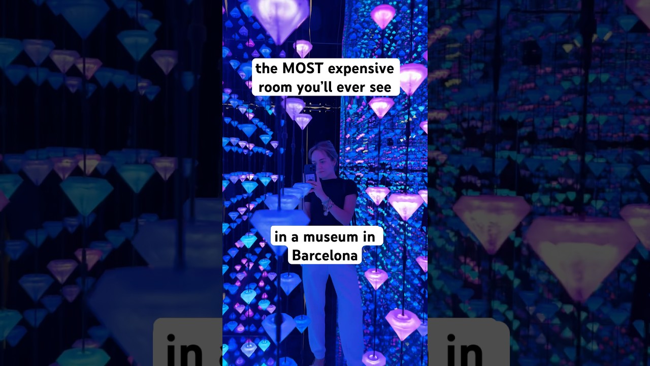 the BEST modern art museum to visit in Barcelona 💎 #mocomuseum #artmuseumbarcelona #barcelonamuseum