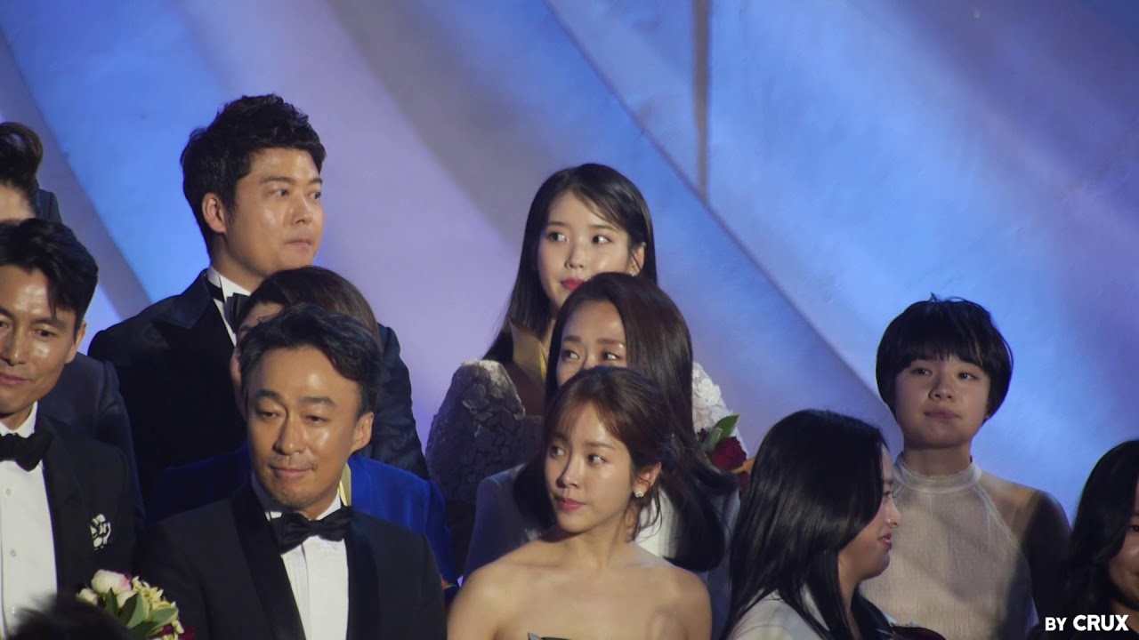 190501 백상예술대상 수상자 포토타임 아이유 직캠