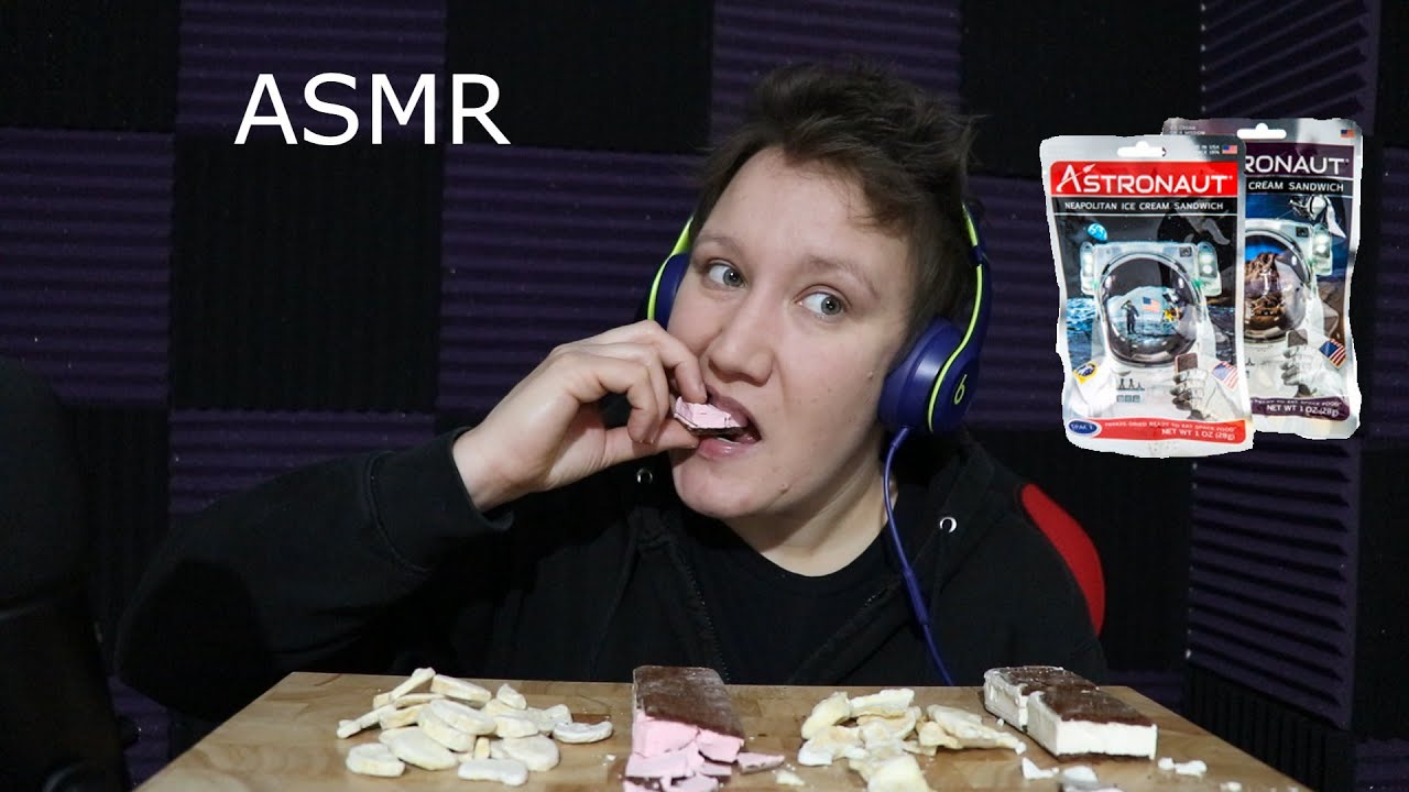 ASMR ~ Eating Astronaut Food ~ Countdown to Christmas *Day 16*
