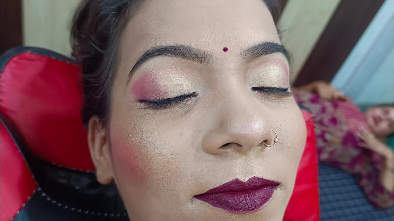simple party makeup in parlour ||आसानी से सीखें  |मेकअप #makeup#makeuptutorial#bridelmaku #s9parlour